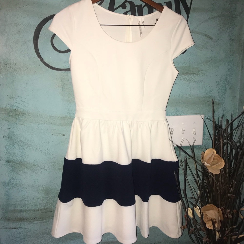 cream & navy dress